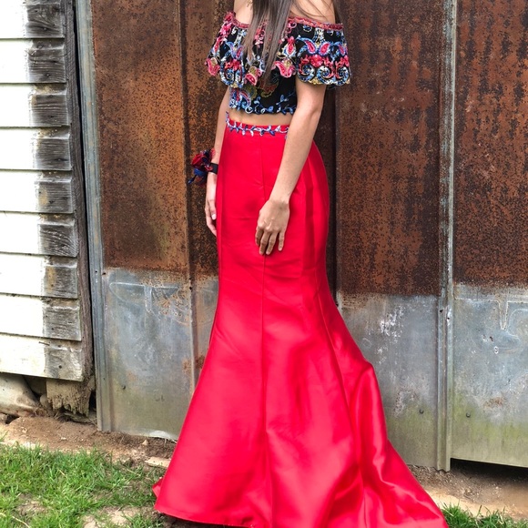 Red Prom Dress - Picture 2 of 3